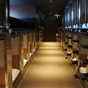 캡슐호텔 Men Only Capsule & Sauna, Bathhouse 男性専用サウナ&カプセル Minami Roppongi, 도쿄